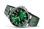 NEW Aquis Date 43.5mm - Green