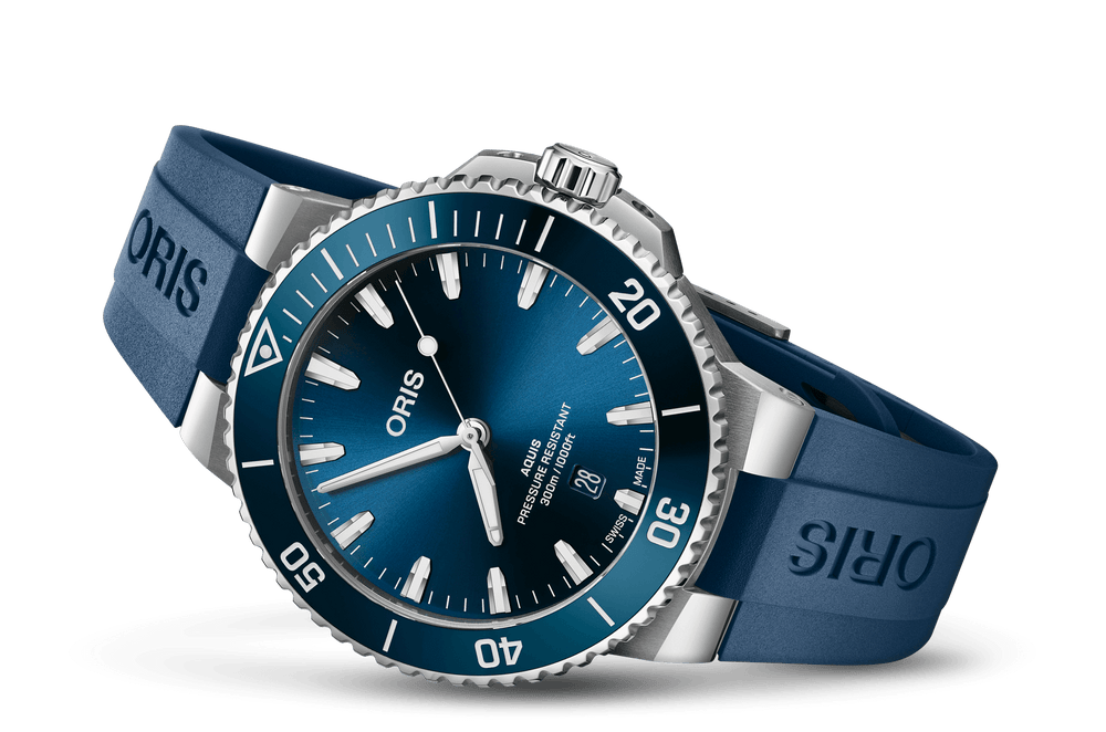 NEW Aquis Date 43.5mm - Blue