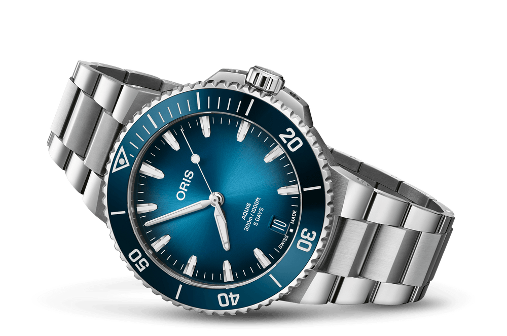 NEW Aquis Date 43.5 - CALIBRE 400